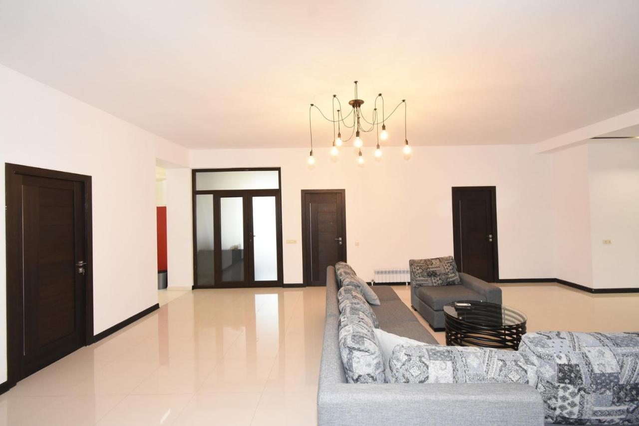 Villa In Nork Jerevan Buitenkant foto