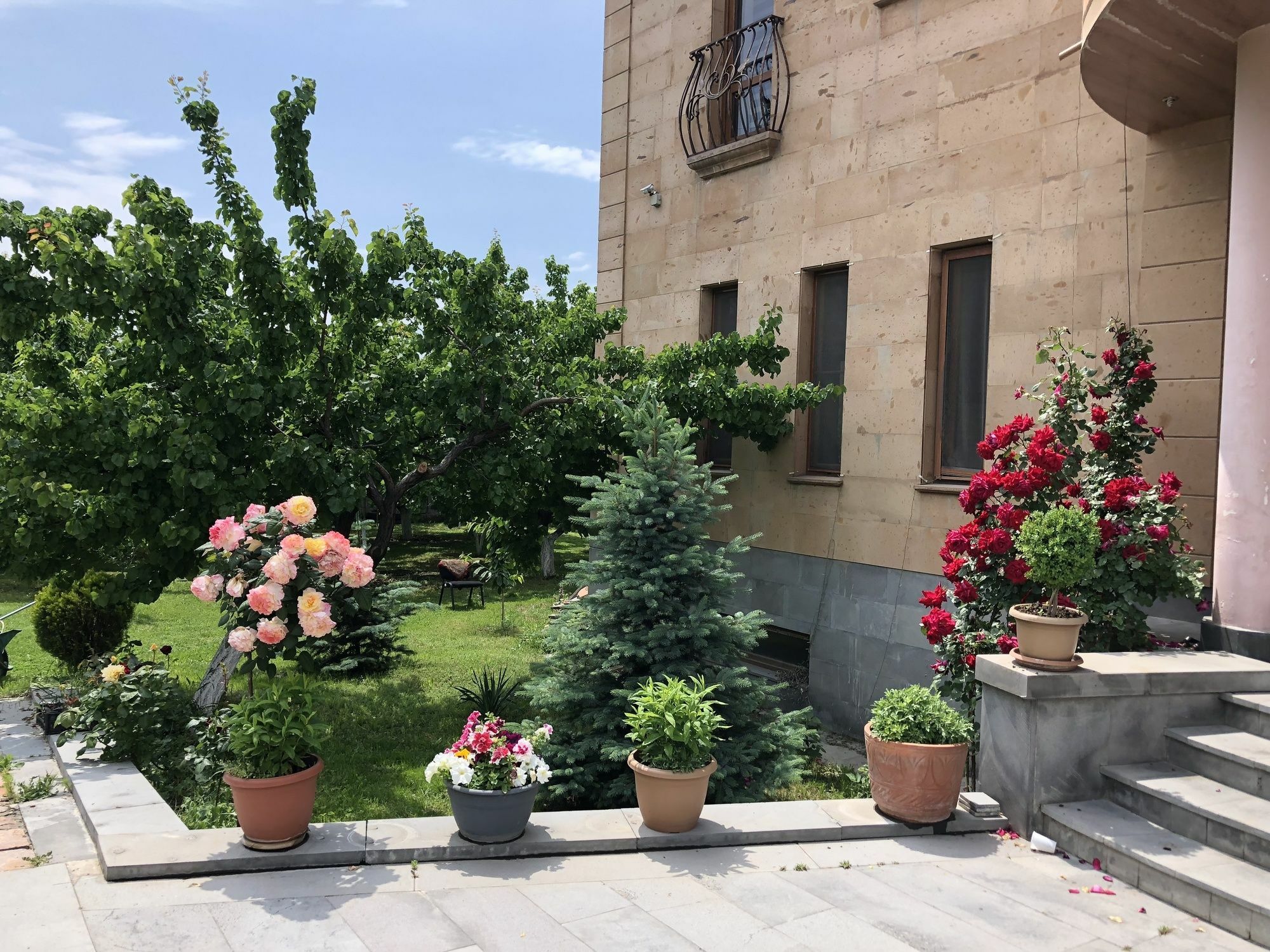 Villa In Nork Jerevan Buitenkant foto